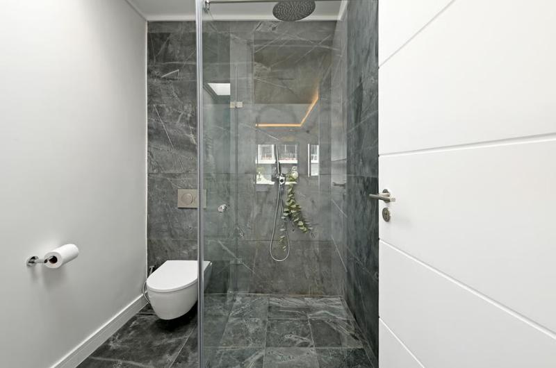 2 Bedroom Property for Sale in Sea Point Western Cape